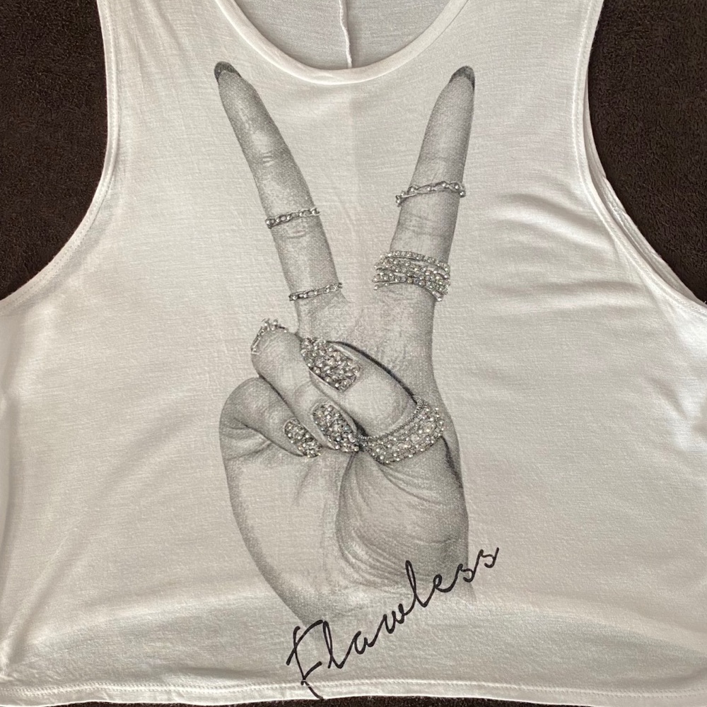 Aran’s Den “Flawless” Crop top